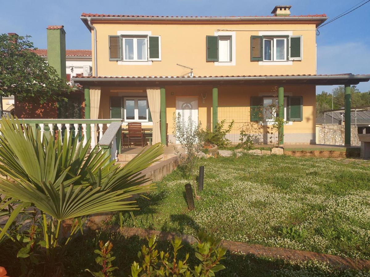Vila Paula Malinska Luaran gambar